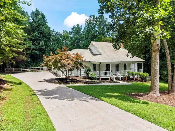 410 Arliss Dr, Canton, GA 30115