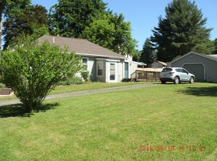 16 Cardinal St, Pittsfield, MA 01201