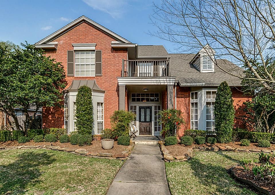 1st image of 15746 Sweetwater Creek Dr