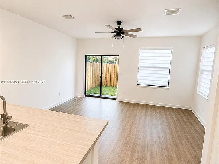 18120 SW 148th Rd — Photo 3