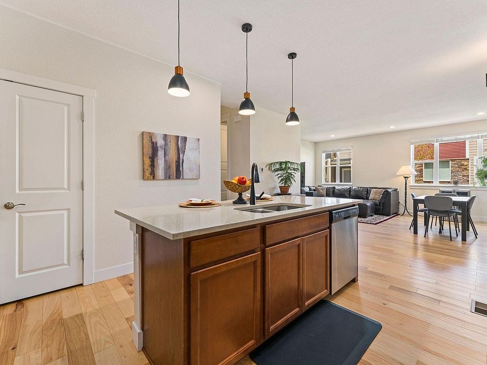1st image of 671 Robert St #671