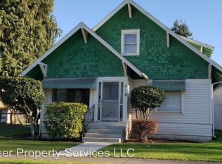 418 S School St, Newberg, OR 97132