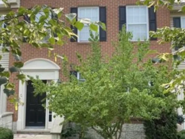 118 Willow Blvd, Willow Springs, IL 60480