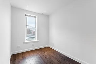 Rented by TASHIRO REAL ESTATE INC