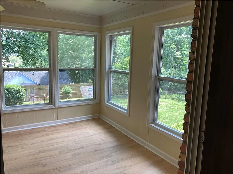1193 Angelia Dr SW — Photo 10