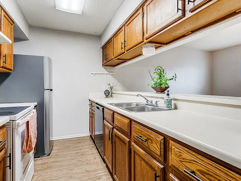 kitchen & dining areas
