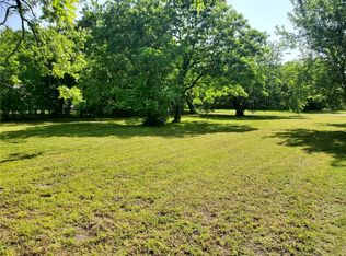 1204 12th St, Honey Grove, TX 75446