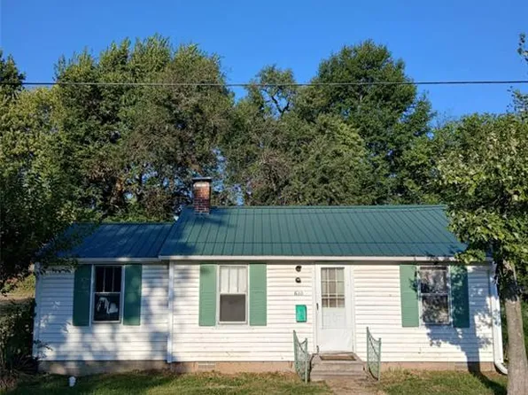 610 Burke St, Jerseyville, IL 62052