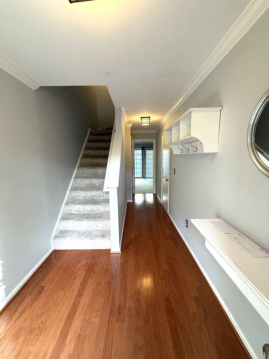 Entry Way - 1713 Blue Flint Ct