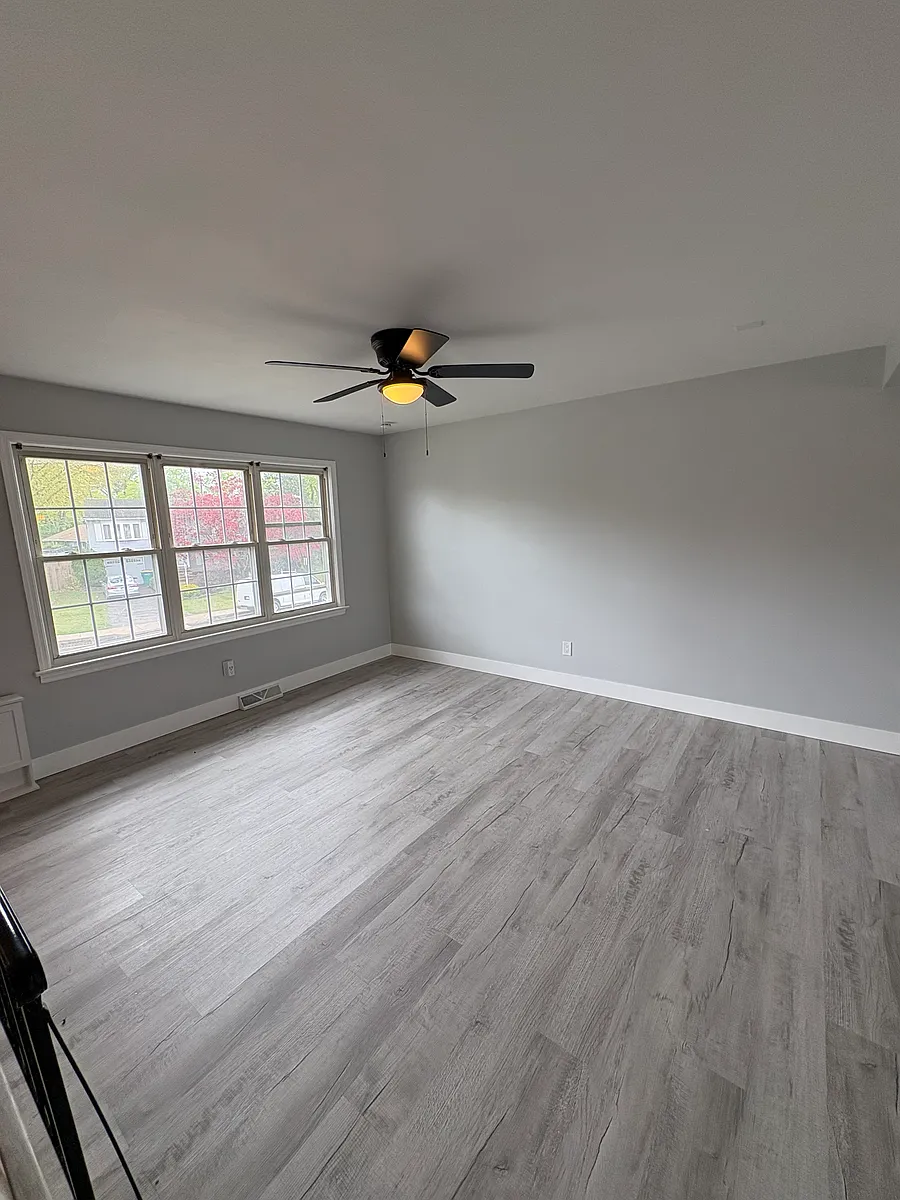 Building Photo - 815 Glenmar Rd