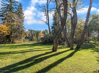 304 E Dill Dr, Dewitt, MI 48820