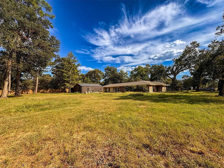 15331 Lake Lamond Rd — Photo 26