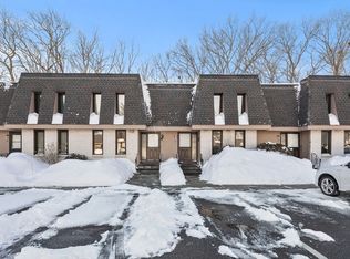 16 Grove Sq UNIT 16, Randolph, MA 02368