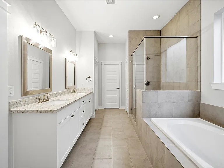 4208 Koehler St #B — Photo 21