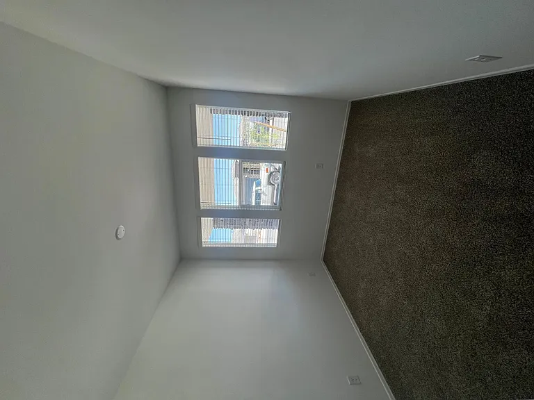 15645 W Desert Hollow Dr — Photo 14
