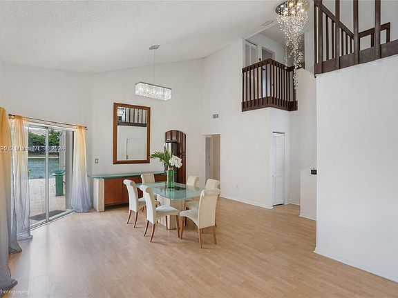 5th image of 1356 NW 125th Ter