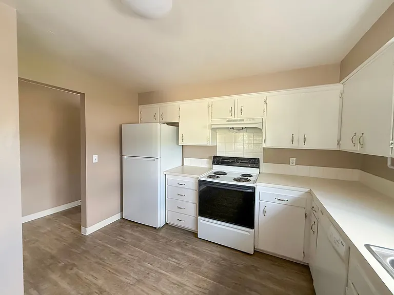 1122 Oakland St #2 — Photo 3