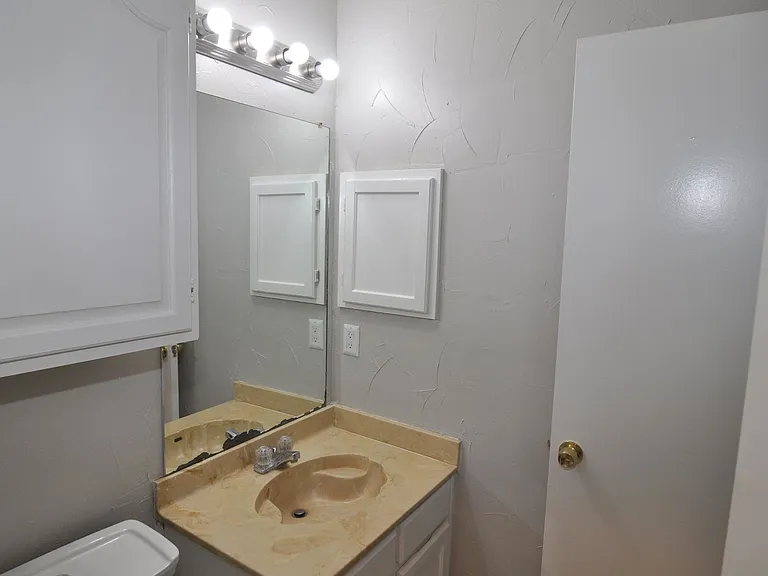 2612 San Sabastian Cir — Photo 14