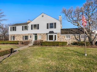 102 Old Dundee Rd, Barrington, IL 60010