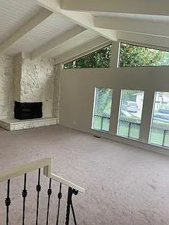 752 Edge Ln — Photo 5