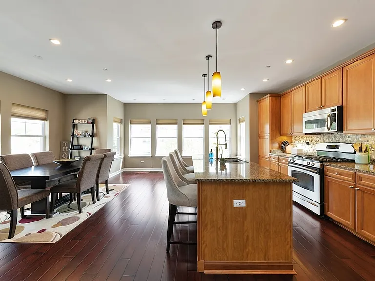 28 Lakeview Pl #28 — Photo 8