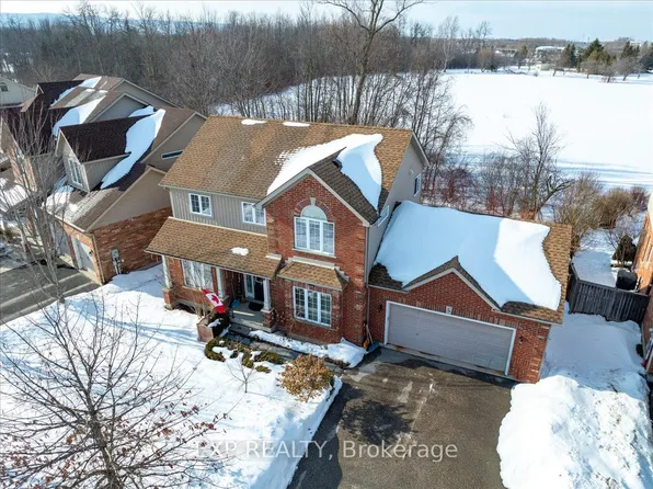 19 Chamberlain Cres, Collingwood, ON L9Y 0E3