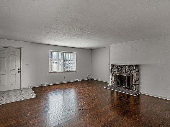 2nd image of 4625 S Lowell Blvd
