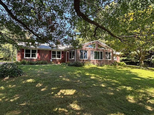 208 Faggs Manor Rd