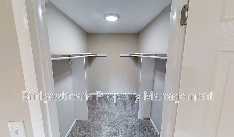 95 N Gebhart Church Rd #E — Photo 6
