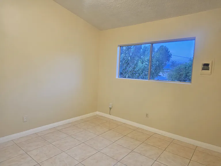 2642 Maxon Rd #6 — Photo 8