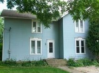 11813 Maple Ave, Hebron, IL 60034