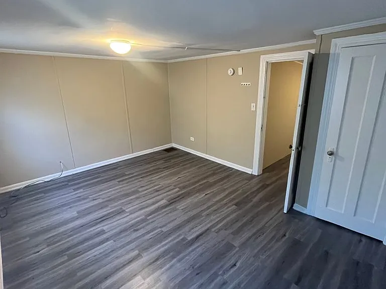235 Emming St — Photo 18