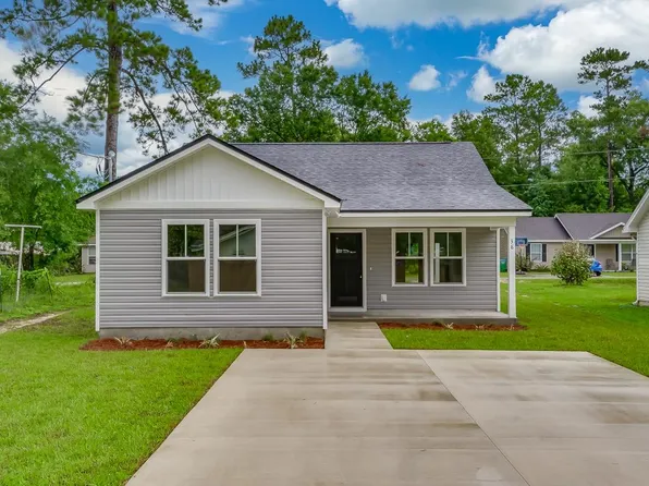 65 J R Milton Rd, Crawfordville, FL 32327
