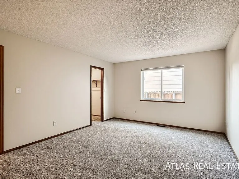 8420 Candleflower Cir — Photo 7