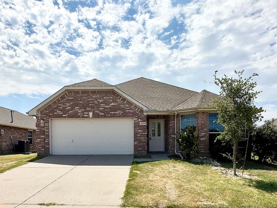 1st image of 2805 Arabian Ln