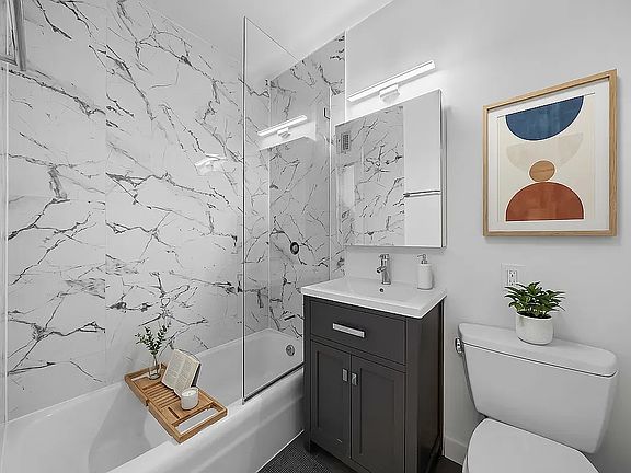 5th image of 330 W 56th St #12M