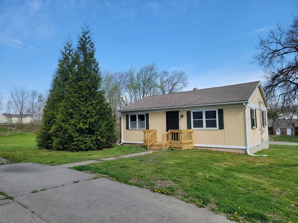 455 S Redman Ave, Marshall, MO 65340