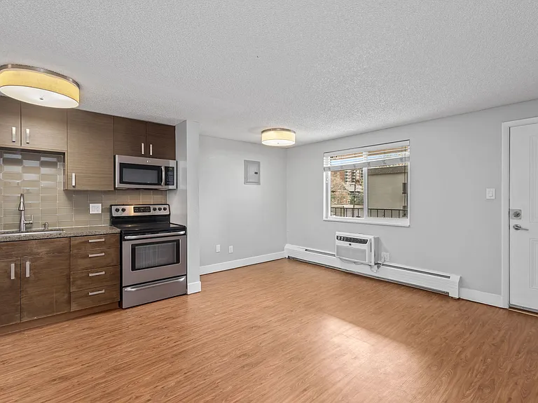 Pearl Apartments — Photo 35