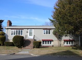 8 Douglas Rd, Saugus, MA 01906