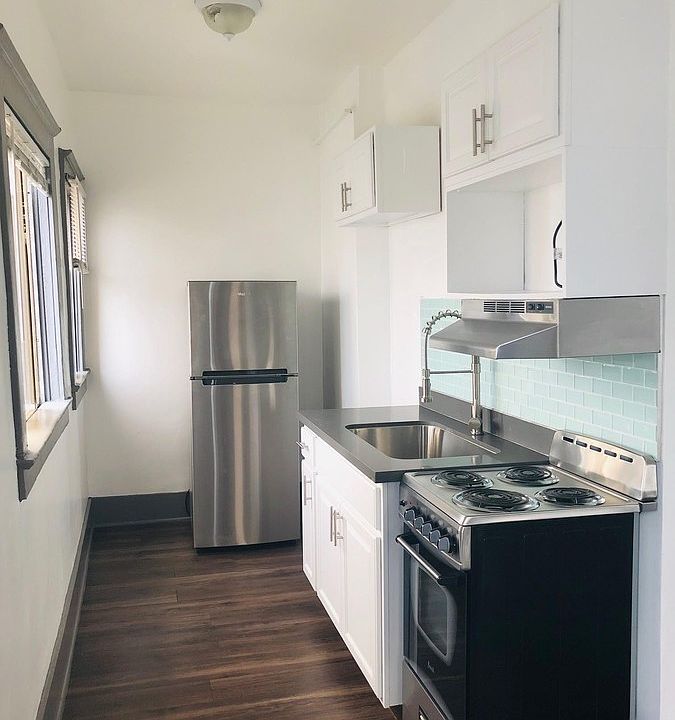 1st image of 906 Pacific Ave #14A