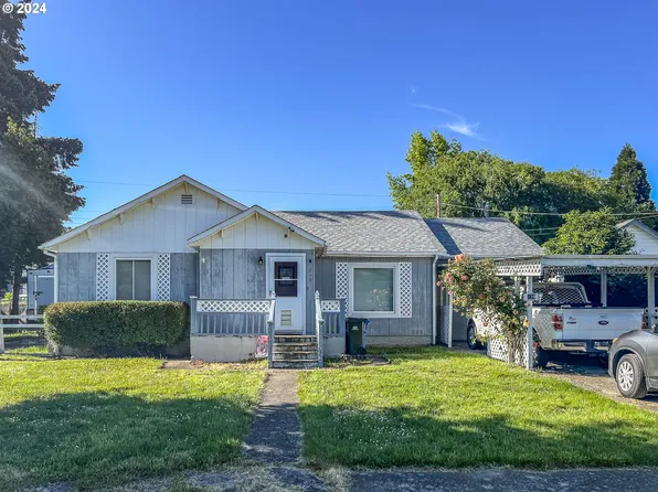 239 E 3rd Ave, Sutherlin, OR 97479