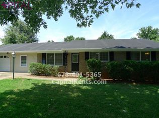 1284 Woodleigh Rd SW, Marietta, GA 30008