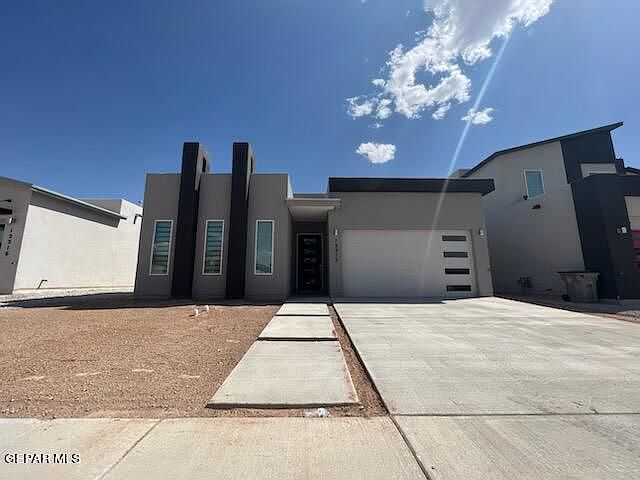 1st image of 12312 Desert Heights Ct