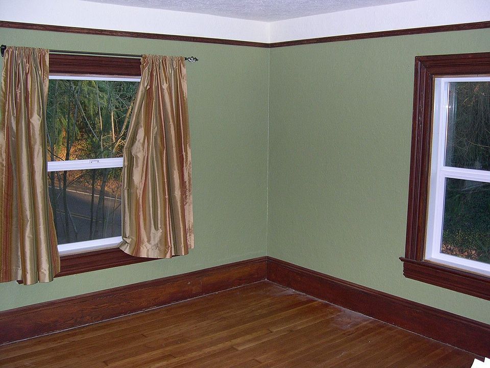 2nd image of 6277 SE Stark St