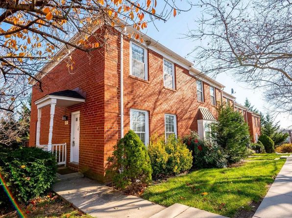 1009 Dartmouthglen Way