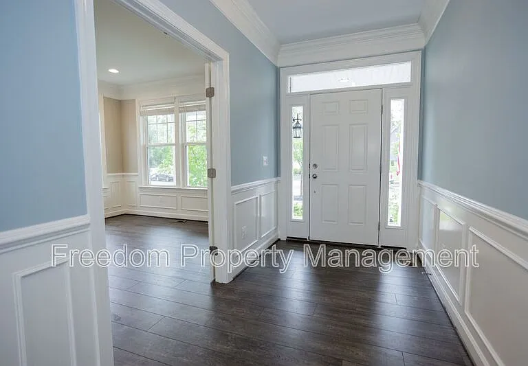 2425 Morgans Point Dr — Photo 6