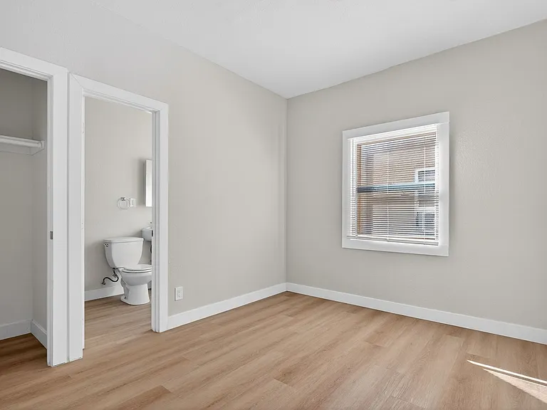 915 Cherry Ave — Photo 31