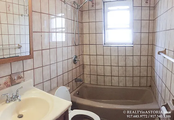 Rented by Alexiou Realty | media 11