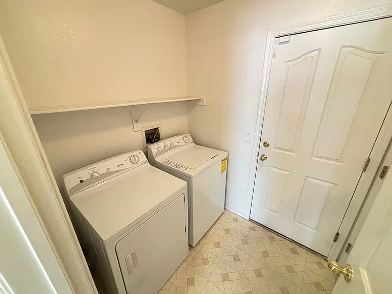 9809 Aspen Grove Pl — Photo 27