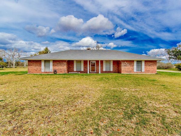 4023 Country Dr, Bourg, LA 70343